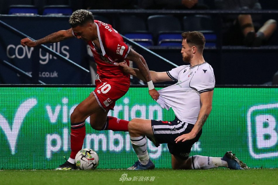 一个专注于 一个专注于