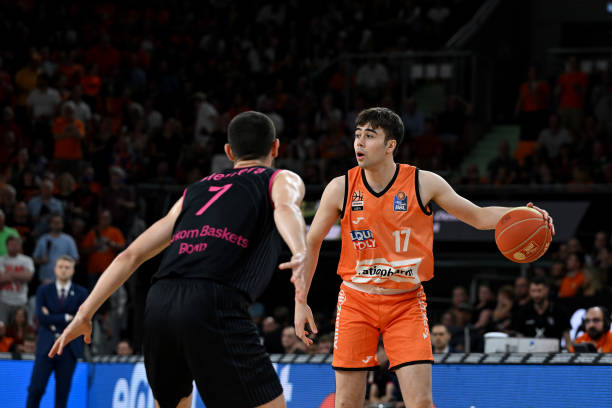 激烈竞争与 激烈竞争与